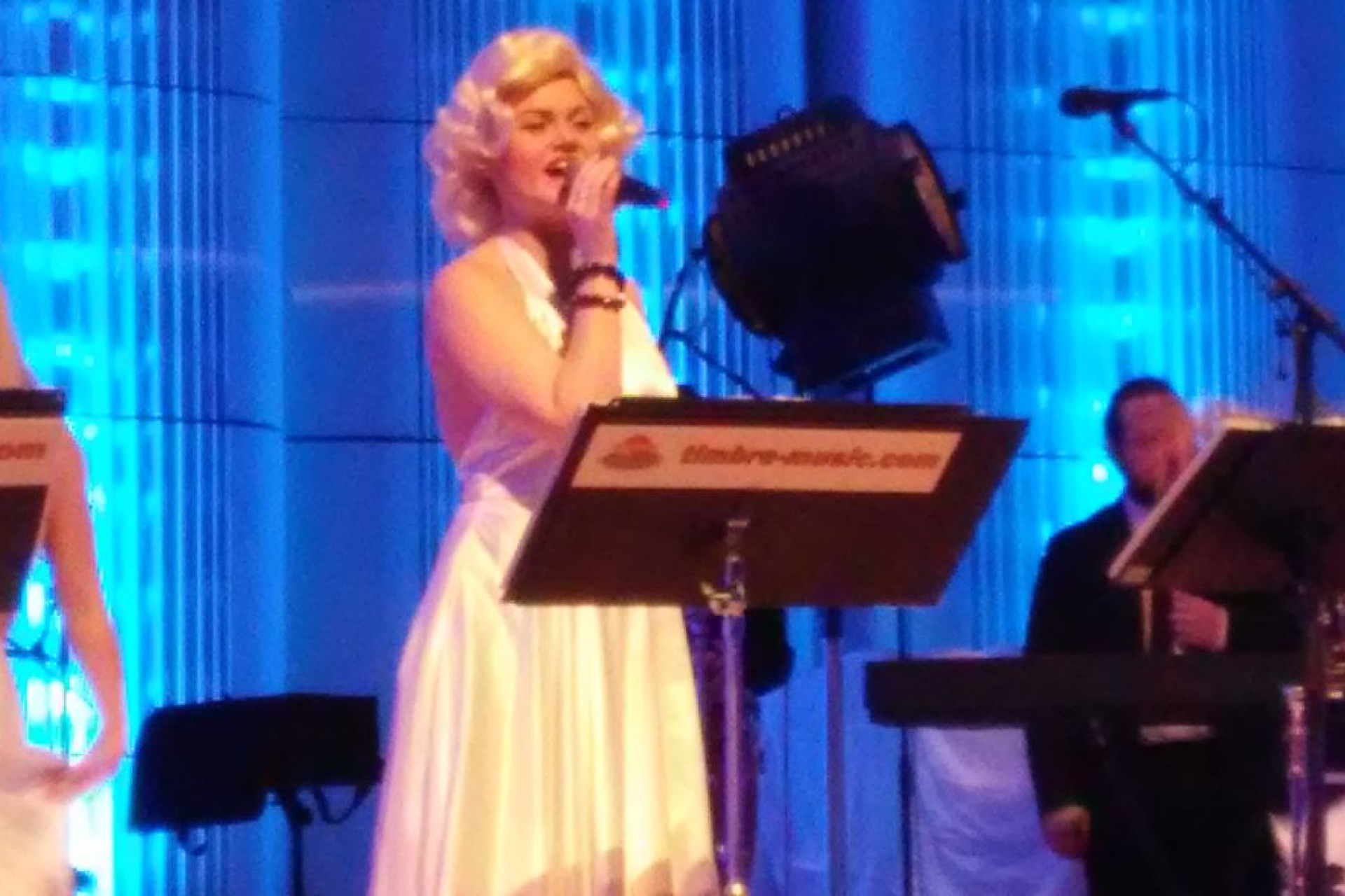 Marylin Monroe Revival